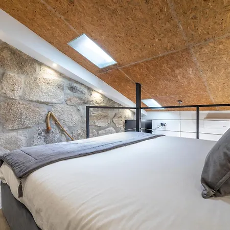 Lapa 4 House Дом отдыха Порту