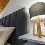 Lapa 4 House